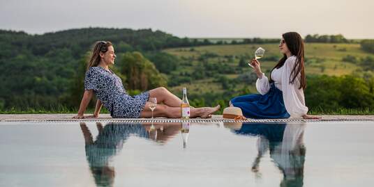 JÚLIUSI HILLCOCKTAIL NYEREMÉNYJÁTÉK